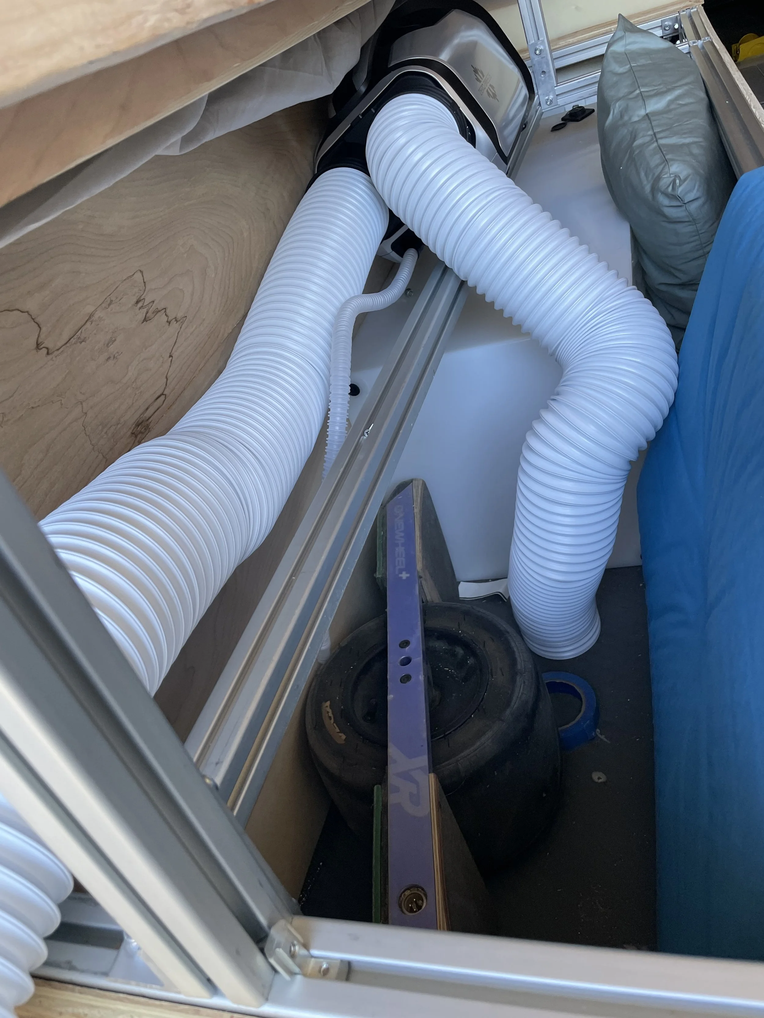 Air Conditioner - Photo 5