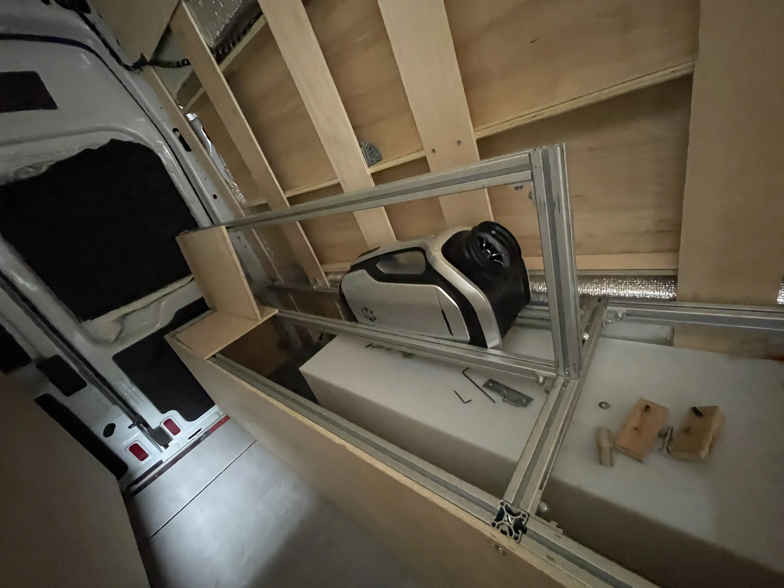Air Conditioner - Photo 6