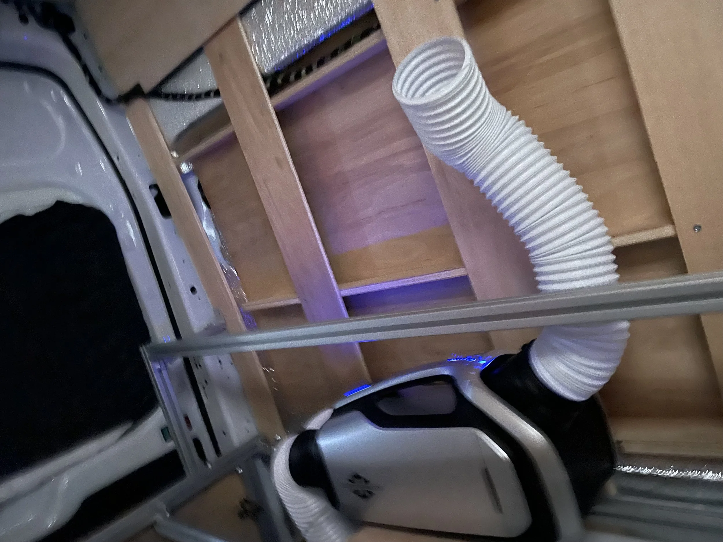 Air Conditioner - Photo 18
