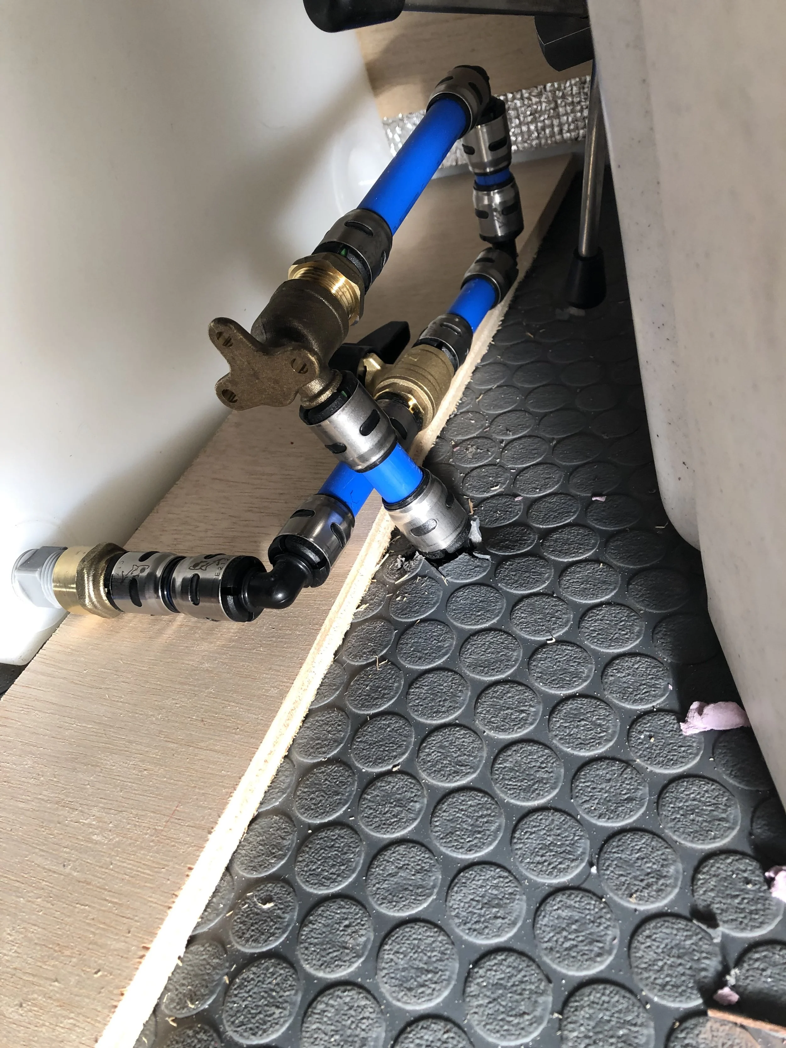 Plumbing - Photo 29