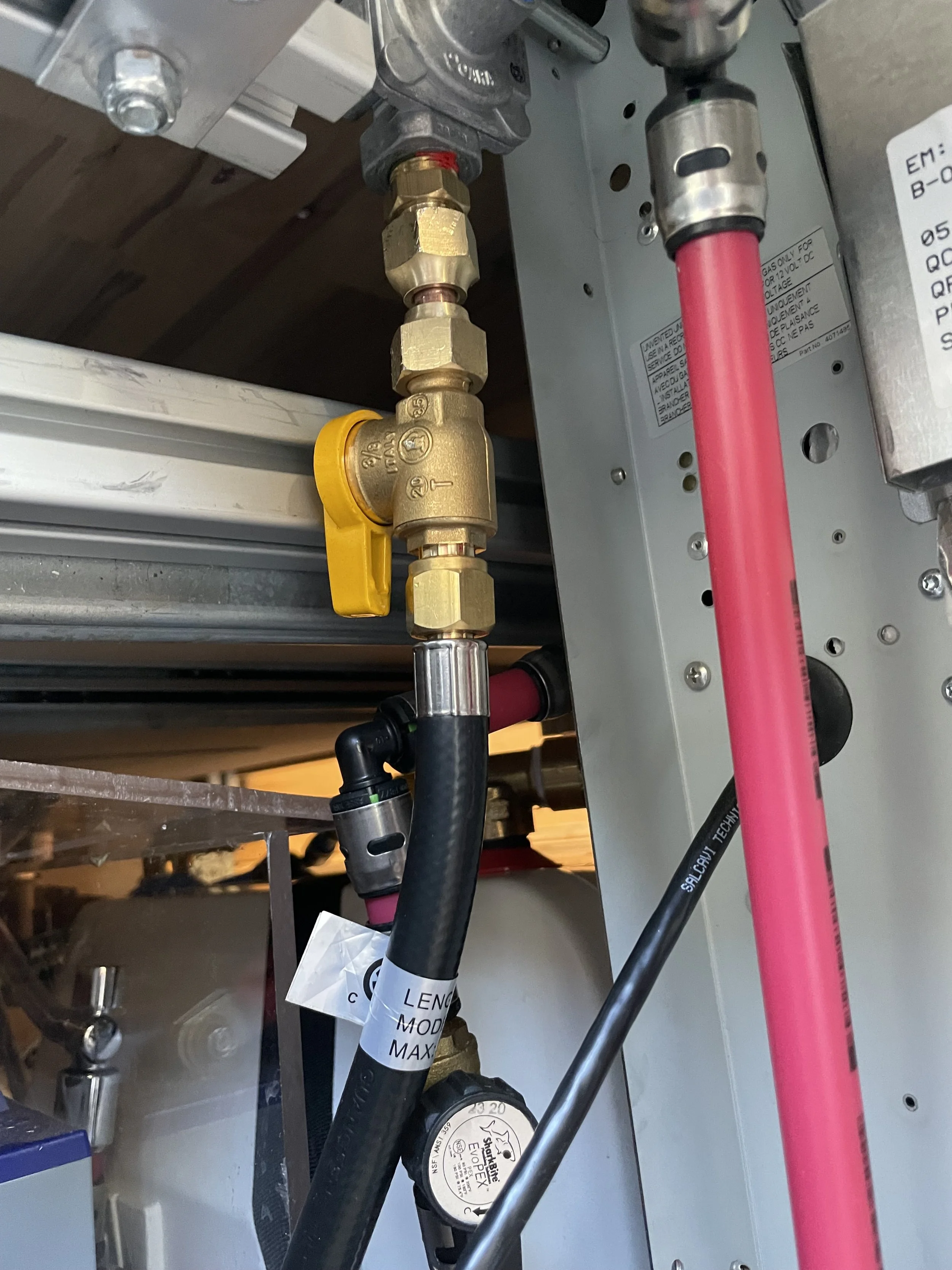 Propane - Photo 8