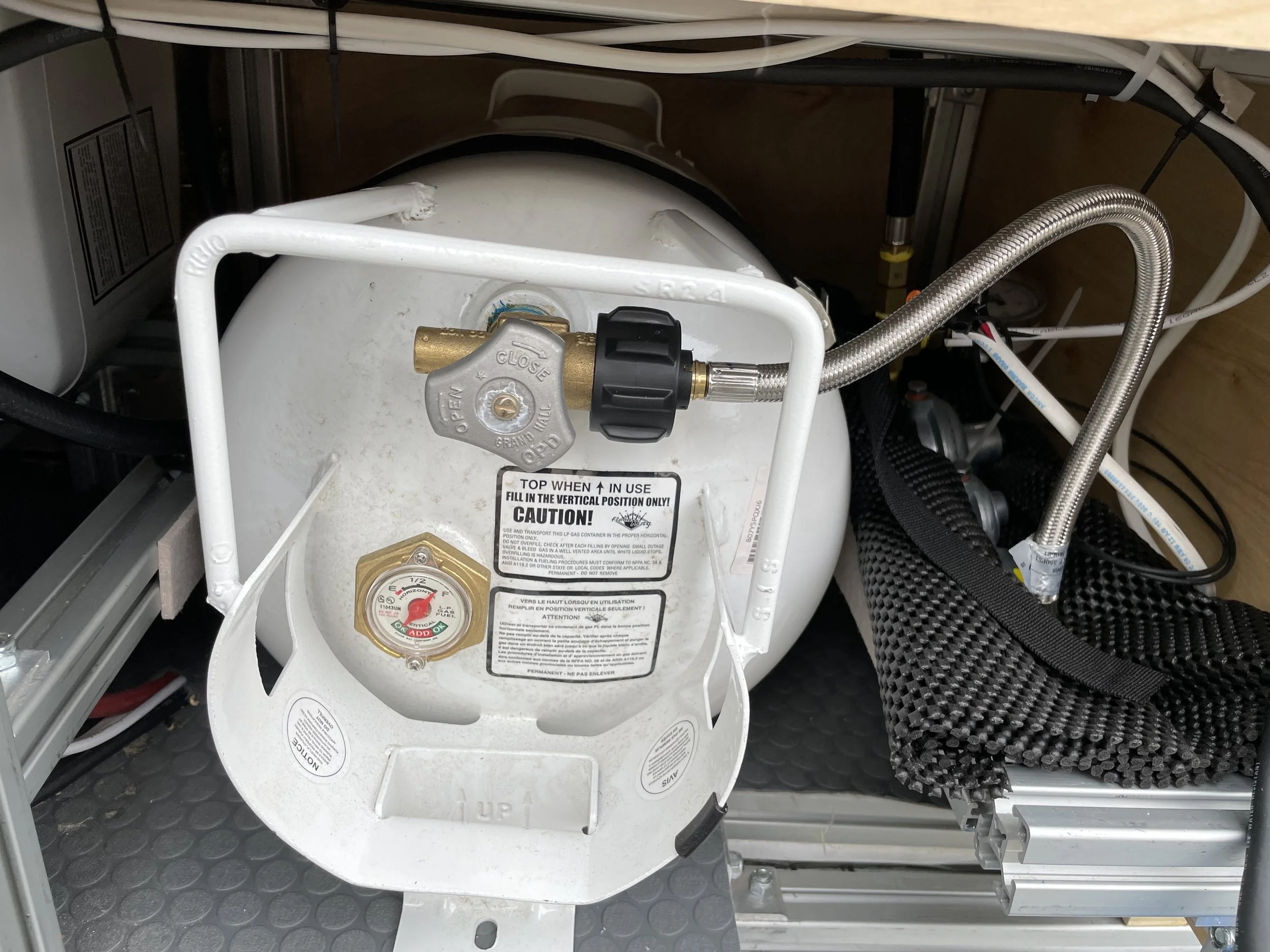 Propane - Photo 10